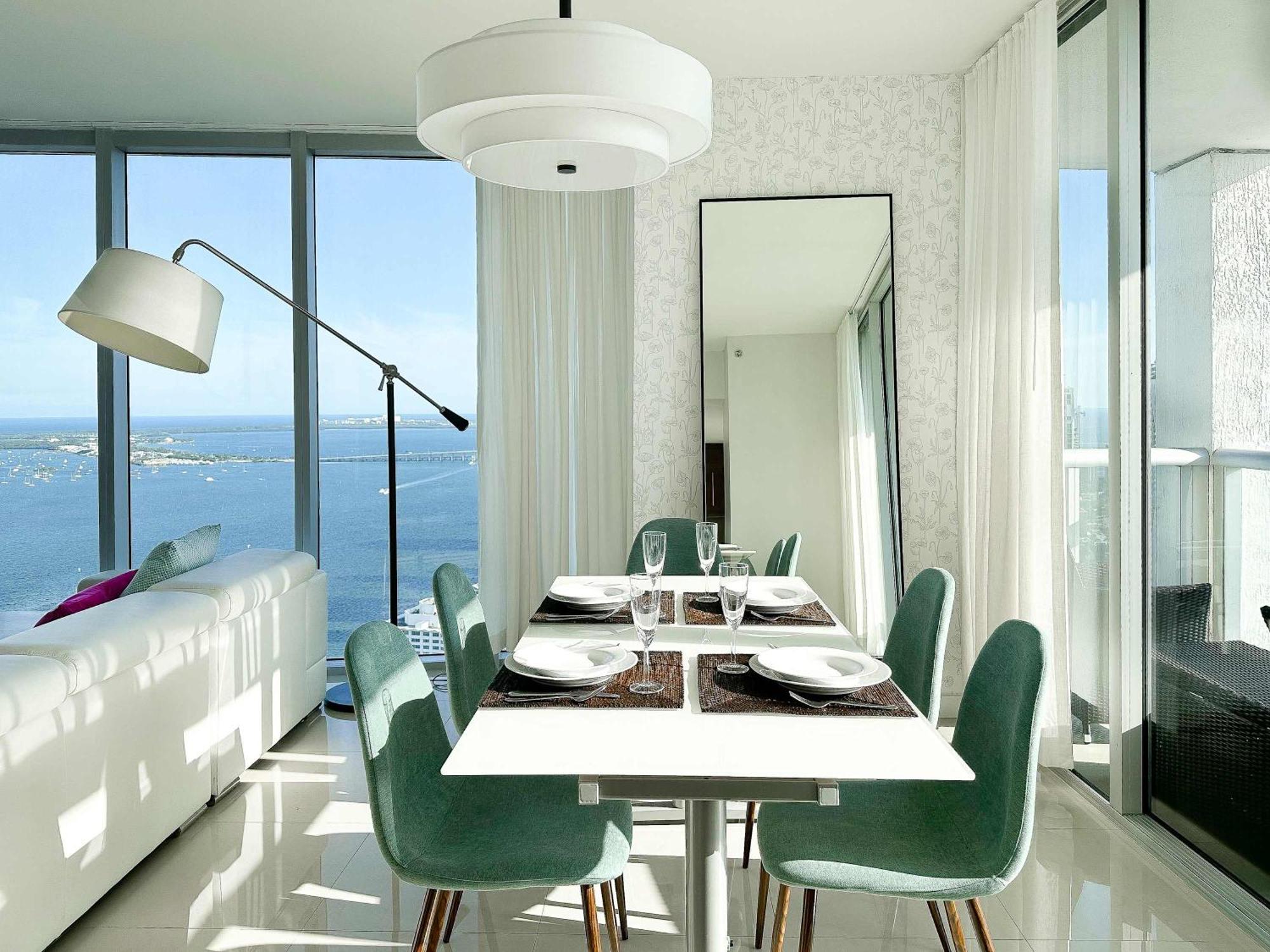 Apartment Mvr An Unforgettable View Awaits *